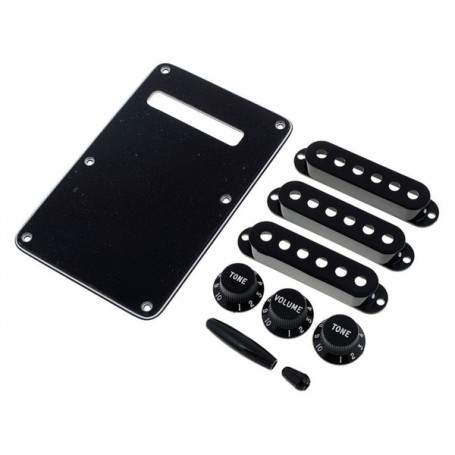 FENDER Stratocaster Accessory Kit Black